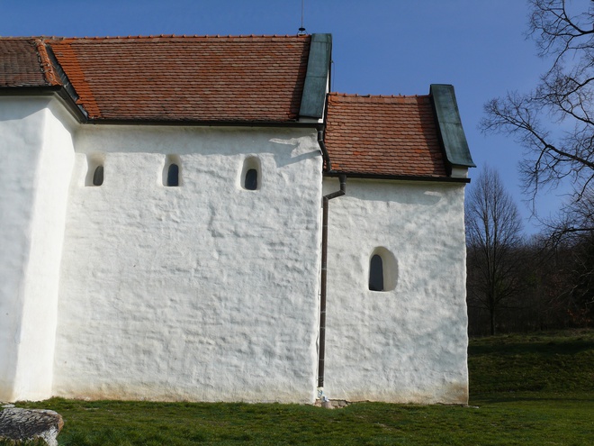 New façade of the pre-Romanesque part of St George’s Church imitating the original plastering