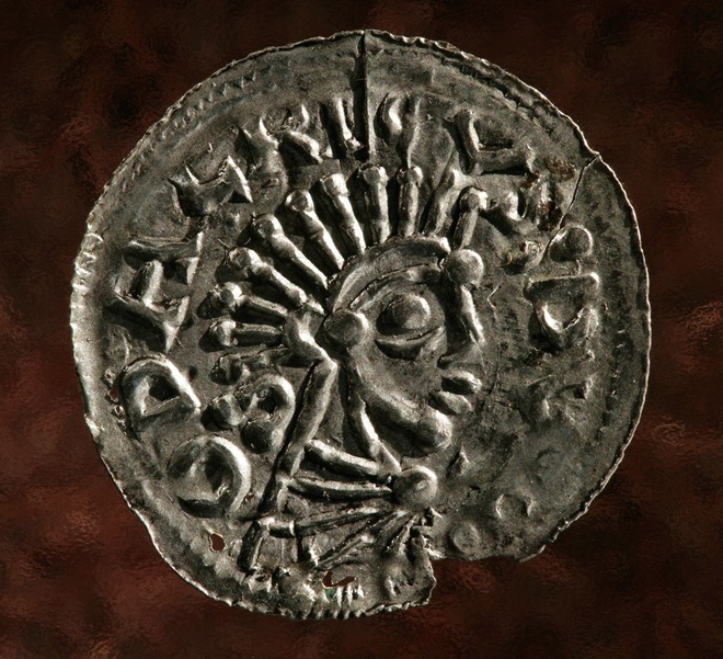 Denár Oldřicha I. (1012–1033, 1034) z hrobu 78.