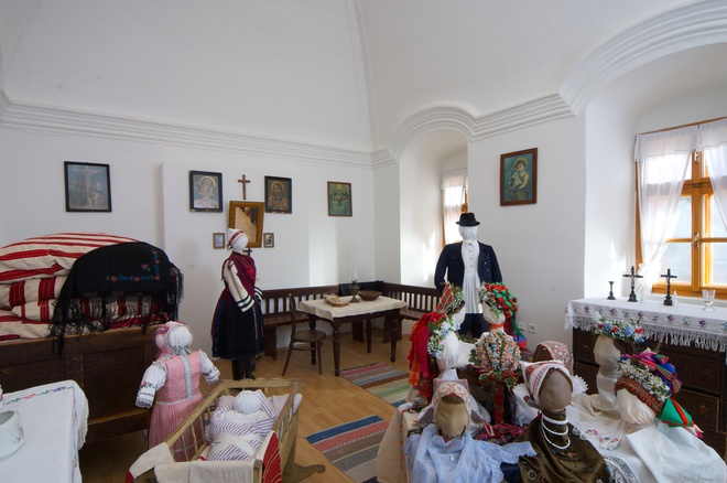 Jelenec, a part of the exhibition of the Museum of the Forgach Family with the collection of hats from the area of the Zobor foothills